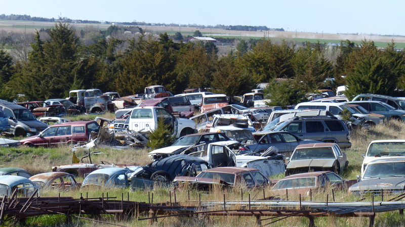 Illustration for article titled Help Us Spot the Incredible Cars in This Kansas Junkyard